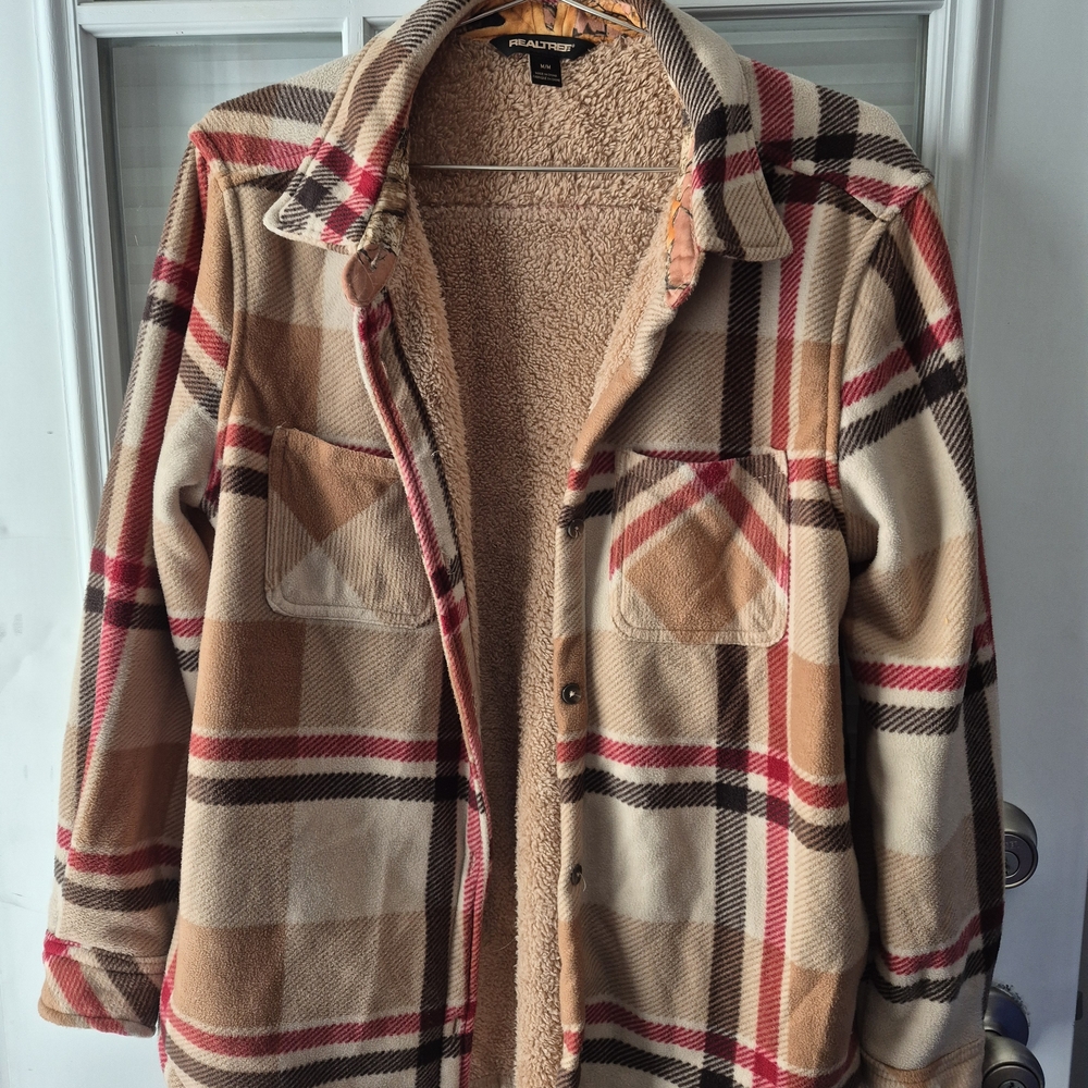 Realtree Tan and Black Sherpa Jacket
